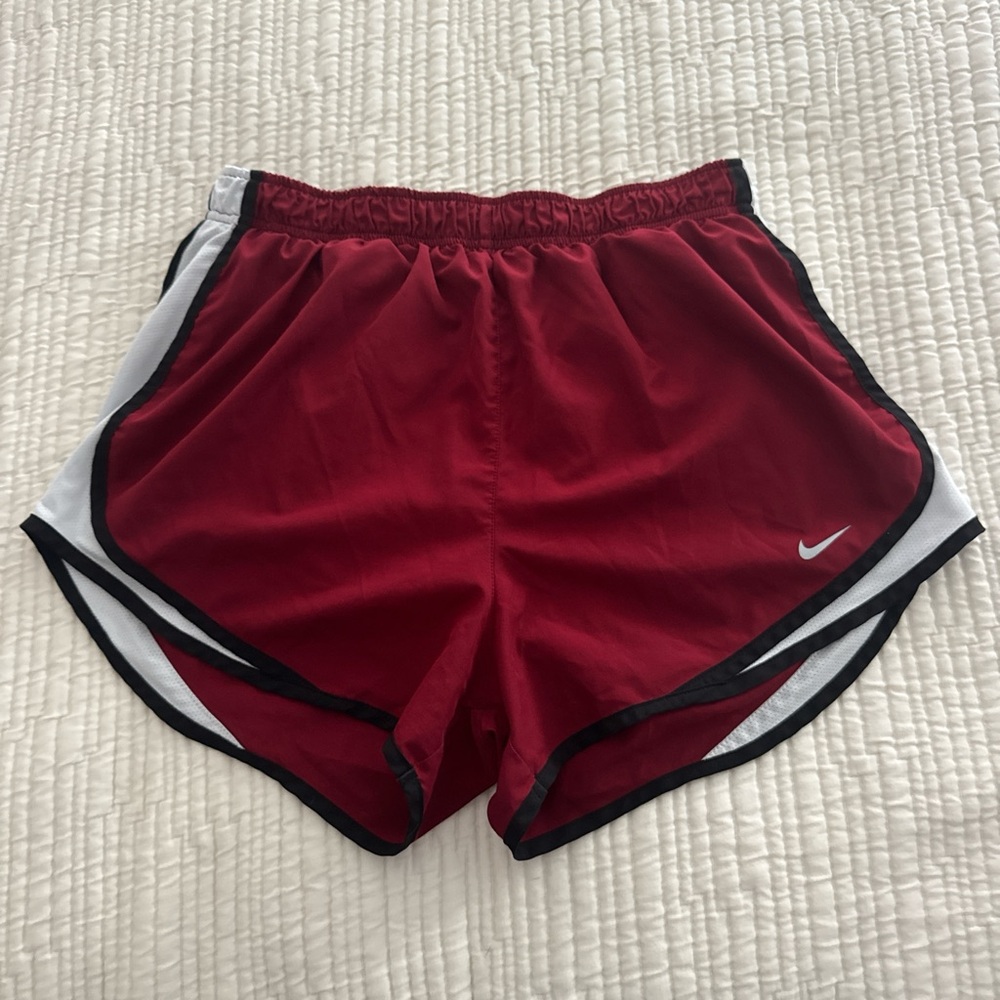 Nike Women's maroon Shorts